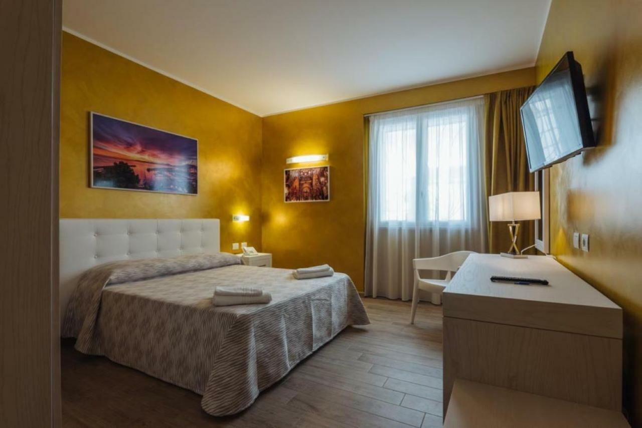 Le Vele Di Balestrate Hotel Exterior photo